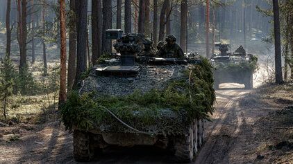 Transportpanzer Fuchs im Wald