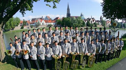 Soldatinnen und Soldaten des Heeresmusikkorps 